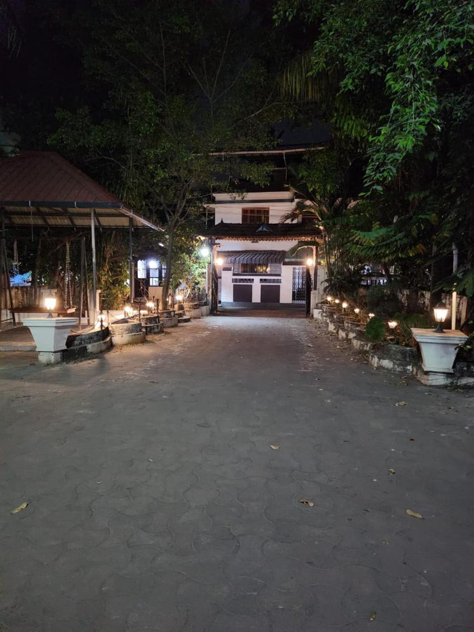 Guruvāyūr Guruvayoor Resort מראה חיצוני תמונה